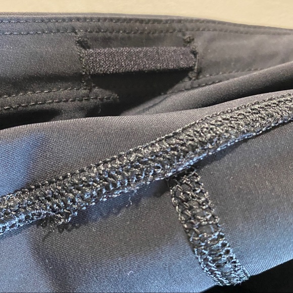 Sweaty Betty Black Geo Print Zero Gravity High-Waisted Crop Leggings, Size Small - Picture 9 of 11